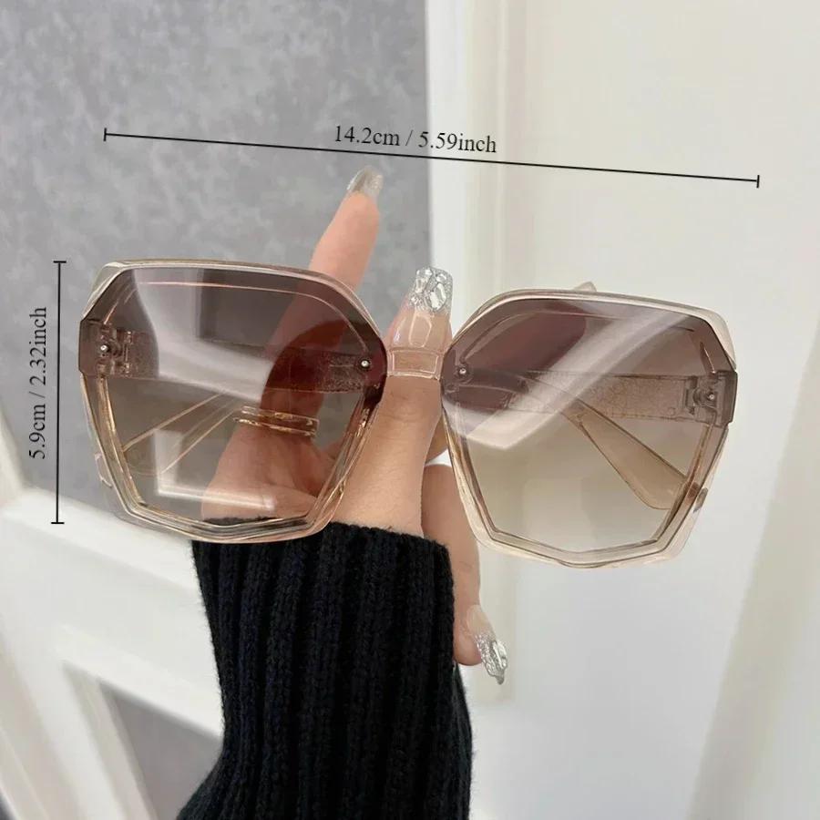 Retro Square Sunglasses Women Fashion Plastic Frame Vintage Sun Glasses Men Stylish Oversized Eyewear