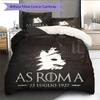AS Roma con Sfondo Colosseo Set Copripiumino con Fantasia Decorazione per la Casa Regalo (1 * copripiumino + 2 * federe senza imbottitura)