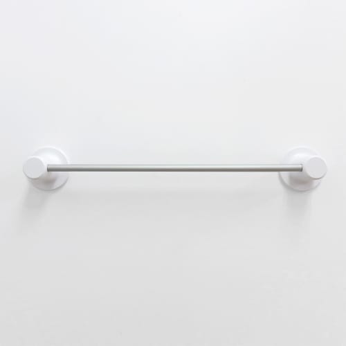 Towa Sangyo Magnetic Bath Towel Hanger, White, Approx. 45.1 x 5.3 x 6.7 cm, Sticks to Bathroom Walls