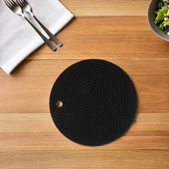 No-brand Silicone Pot Mat Set 6 Black Heat Conduction Prevention Non-slip Honeycomb Structure Countertop Protection Round 18cm X 3 Pieces + Square