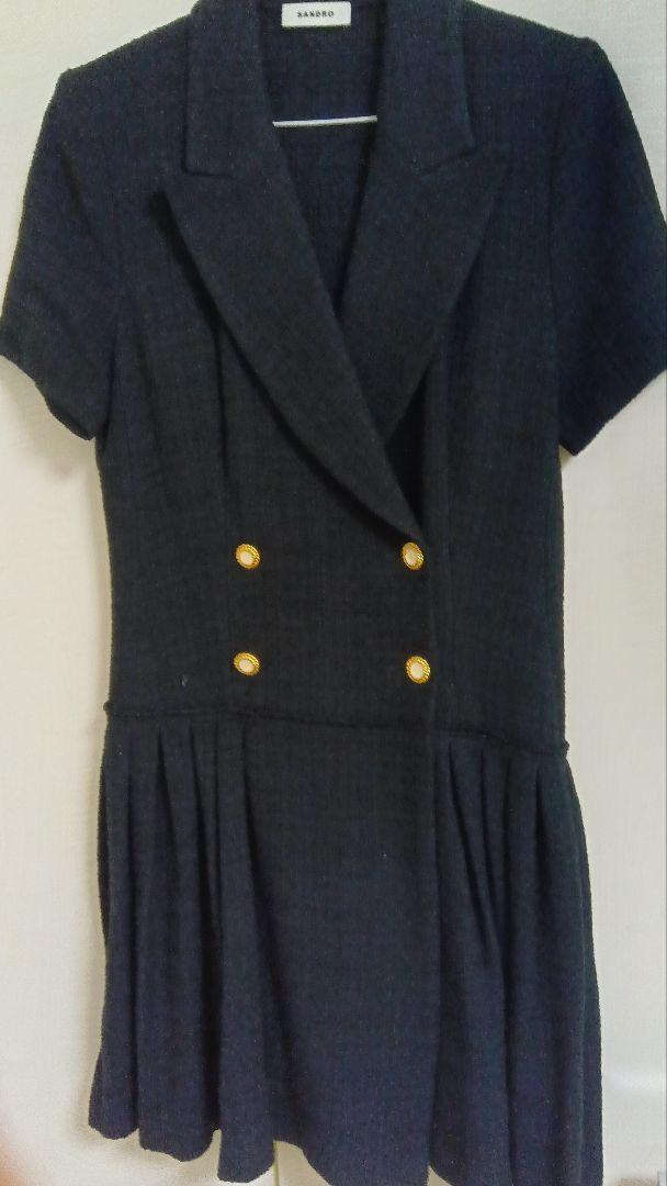 

[Б/У] Черное мини-платье с короткими рукавами Sandro, надетое Миной из TWICE