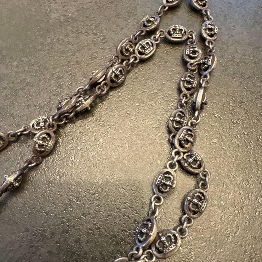 Used Justin Davis Shield Pendant Crown Chain