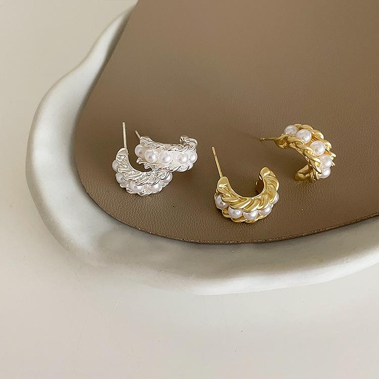 Matte Metal Twist Pearl Stud Earrings - Korean Retro Style for Women