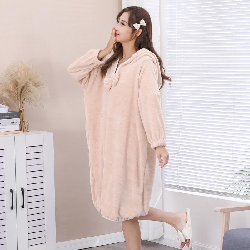 Women's Quick-Drying Hooded Coral Fleece Bathrobe for Spa, Sauna, and Home