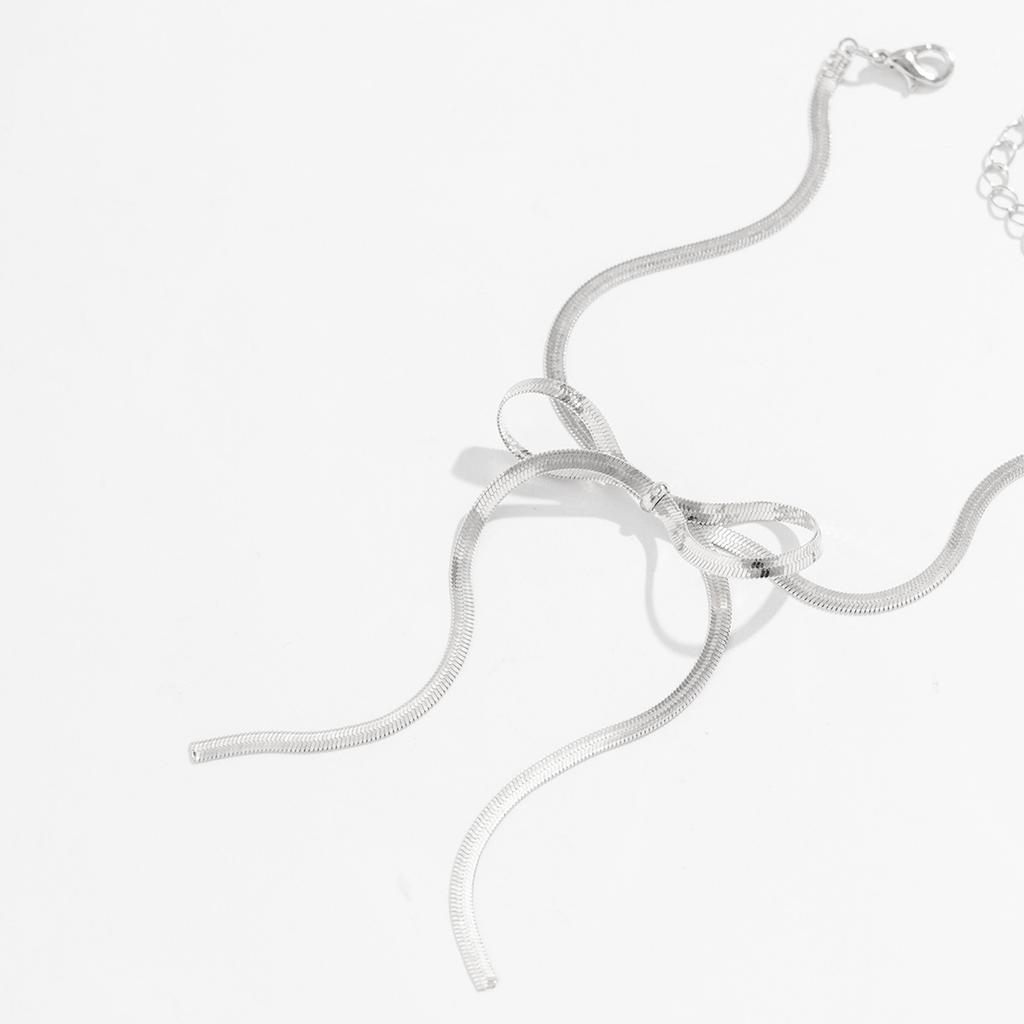 Gold/Silver Anklet with Delicate Bowknot Detail Chic Bowknot Anklet Delicate Foot Chain Jewelry for Beach Vacations