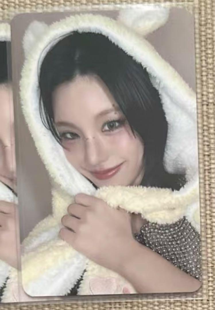 

[USED] itzy Air Yeji Yeji Makestar Limited Edition Trading Card 5