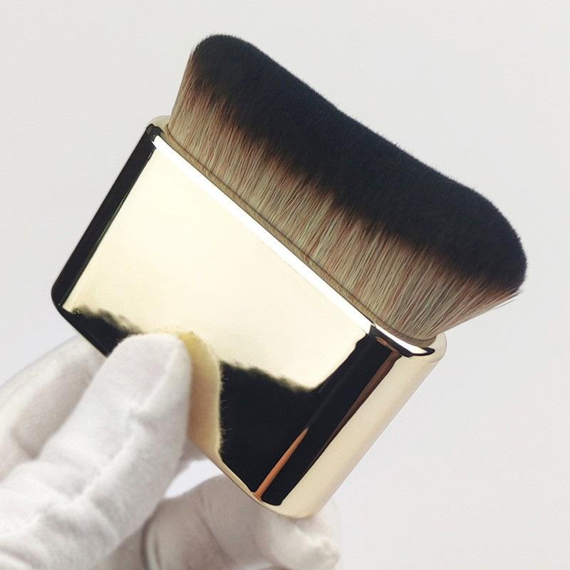 Large Wavy Foundation Brush, Traceless Foundation, Liquid Makeup Brush, Skin Care Body Brush, Moisturizing Cream Application
