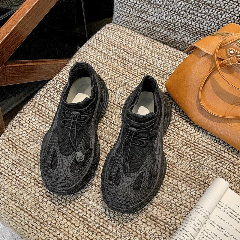 Sommer atmungsaktive Mesh-Schuhe Damen 2025 neue dicksohlige vielseitige Fly-Woven Sportschuhe weiche Teenager höhenvergrößernde Papa Trendschuhe