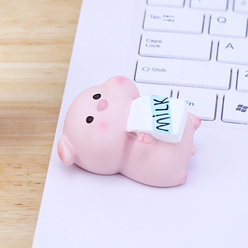 

Мини-свинка - украшение для автомобиля и рабочего стола - Креативные украшения для интерьера офиса и автомобиля Official Licensed Product