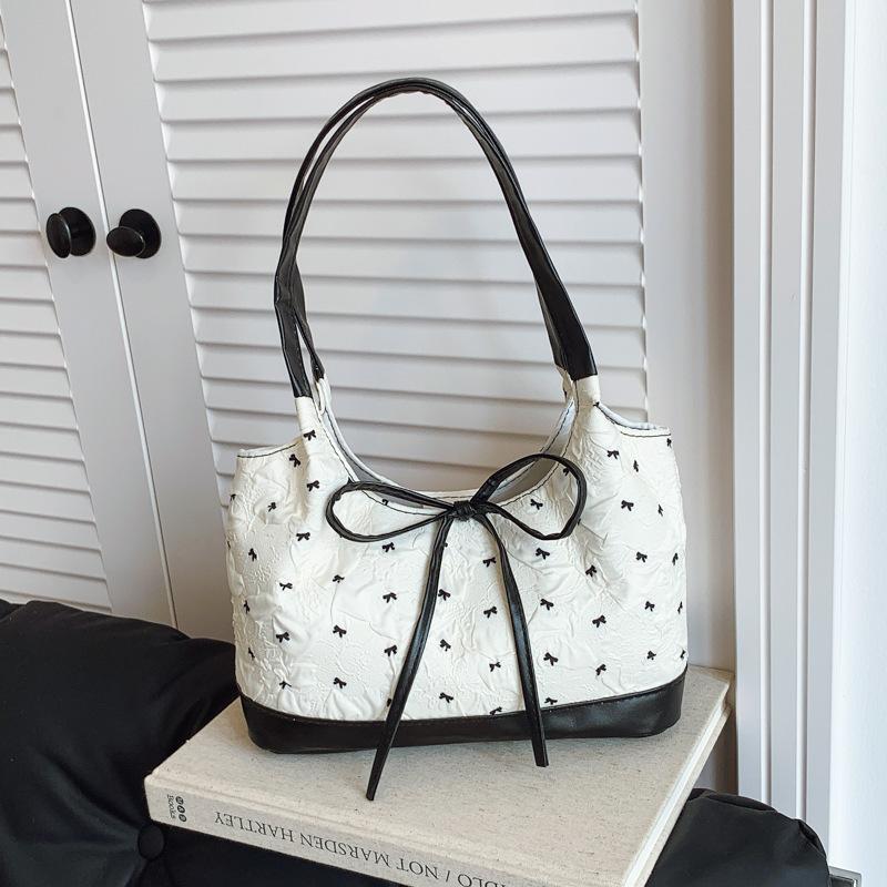 Korean Style Bowknot Underarm Bag For Women 2026 New Design Trendy Bag Casual Commuter Shoulder Bag
