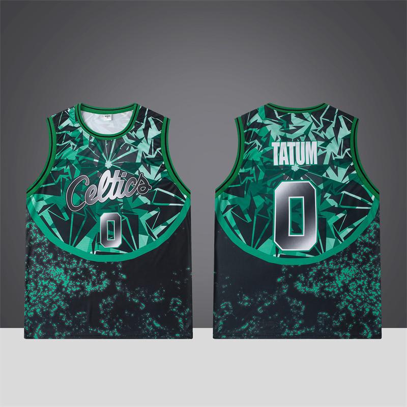 Kreative Basketballtrikots Kollektion Künstlerische Grafikdrucke Einzigartige Nummern- & Logo-Designs Sportliche Trikots
