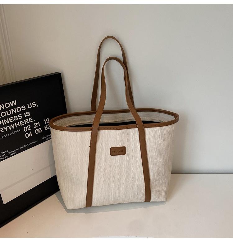 

Premium shoulder bag women s retro autumn and winter fashion large-capacity commuting underarm bag versatile foreign style mother bag