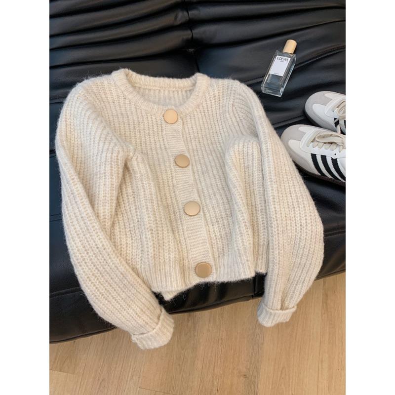 Autumn New Beige Retro Loose Sweater Jacket Lazy Style High Sense Women Thickened Knitted Cardigan Top Women