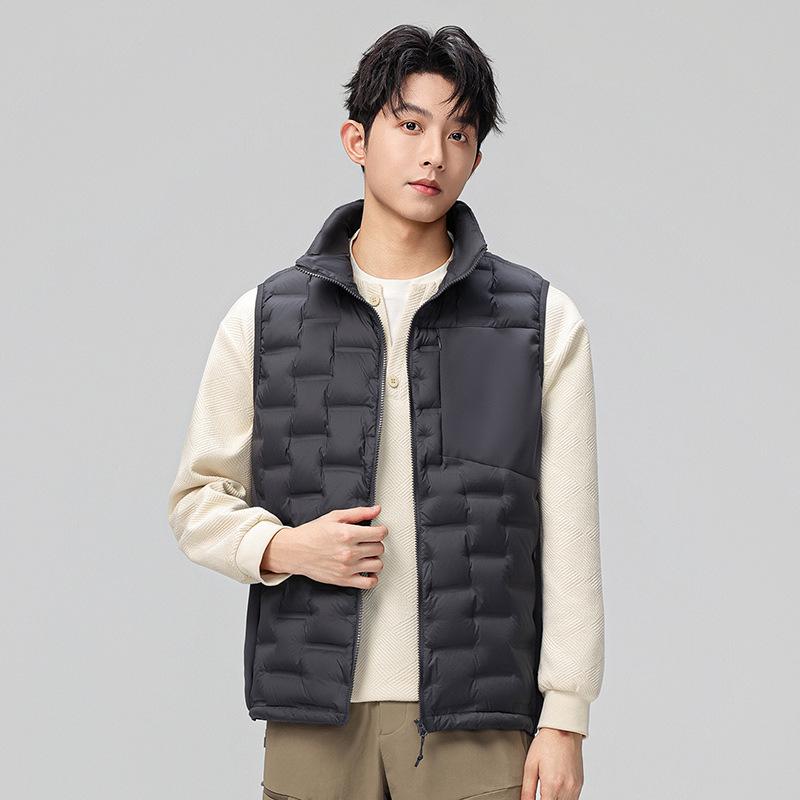 

Мужской легкий пуховый жилет со стойкой - Зимний теплый жилет без рукавов с 90% пуха белой утки S темно-серого