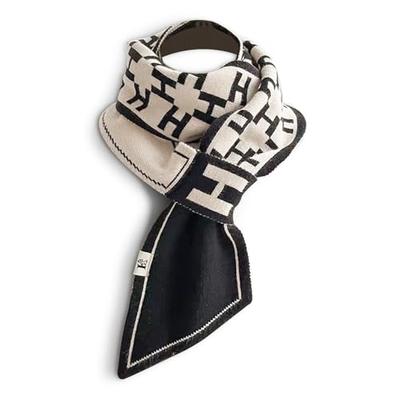 Accessori – Sciarpe e foulard