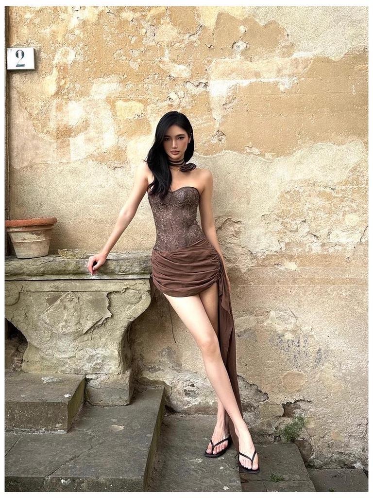 Women's Coffee Lace Embroidered Strapless Camisole with Padded Bust and Cinched Waist