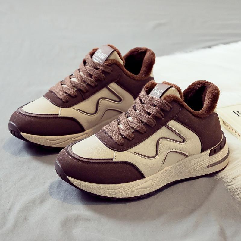 Fleece thickened large cotton women's shoes winter little white shoes board shoes sports versatile new winter cotton shoes