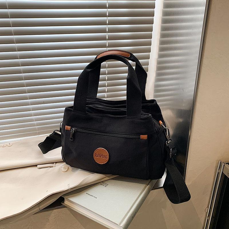 Fashion casual women's bag women's portable shoulder 2025 niche design messenger bag women's commuter large-capacity pillow bag
