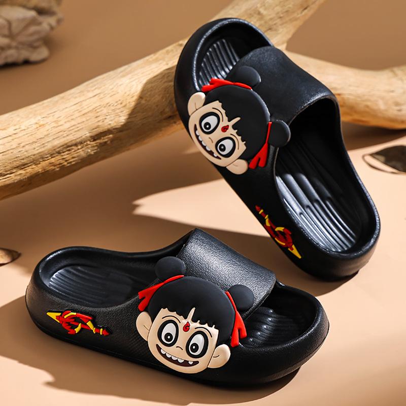 

EVA Nezha children s slippers for boys and girls, summer cartoon bath home bathroom non-slip outdoor baby sandals 26-27Code（Inner Length1 чёрный