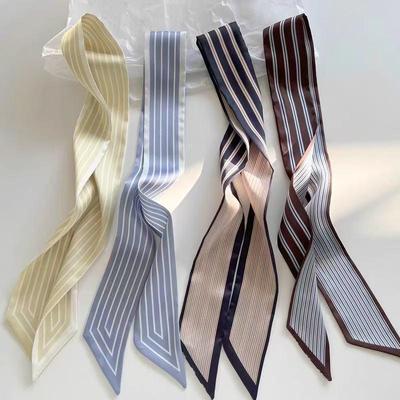 Sciarpa di Seta a Righe da Donna: Accessorio versatile da collo e elastico per capelli per la primavera/estate