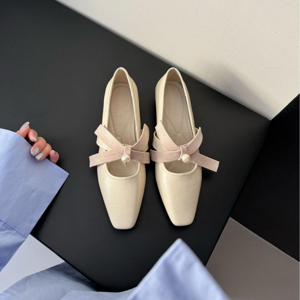 Retro square head single shoes women's thick heels are not tired of feet French high heels women's outer wear socialite style pearl cross belt shoes