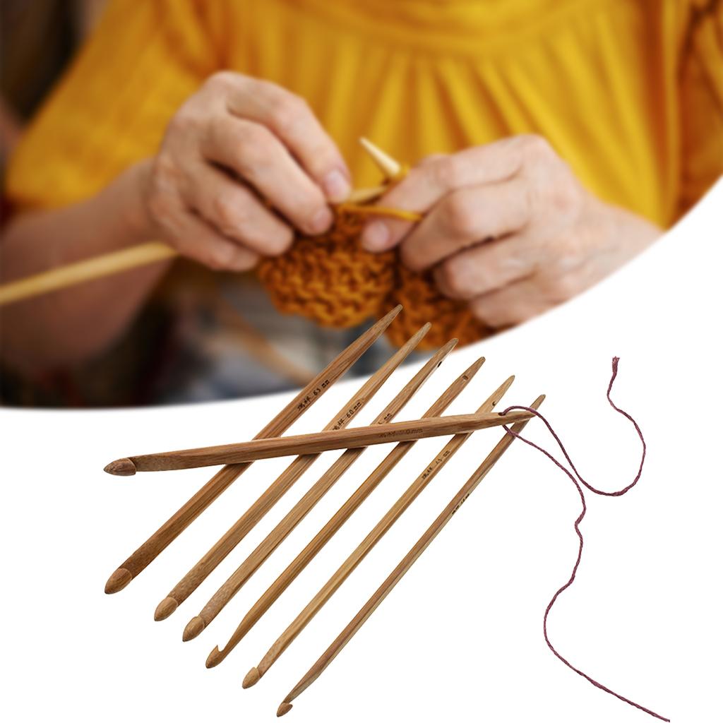 7 Pieces Knitter's Wooden Extra Long Crochet Hooks Set Knitting Needlecrafts Tool for Crocheting Sewing Weaving 4mm-7mm