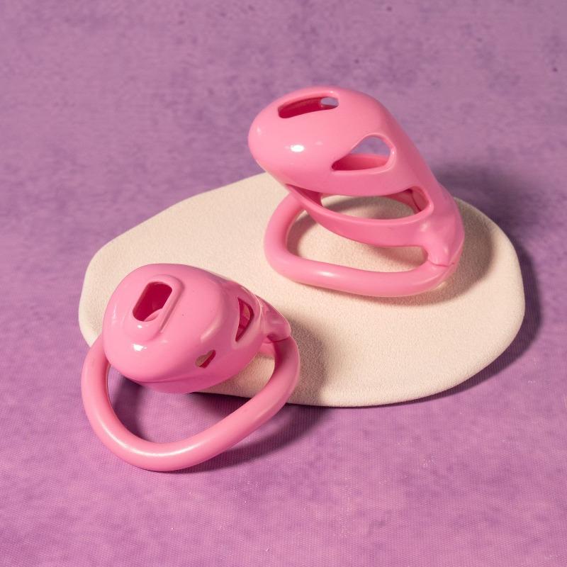 Men's Heart-shaped Pattern Chastity Lock Lightweight Breathable Embedded Invisible Small Lock Core Pseudo Female Restraint