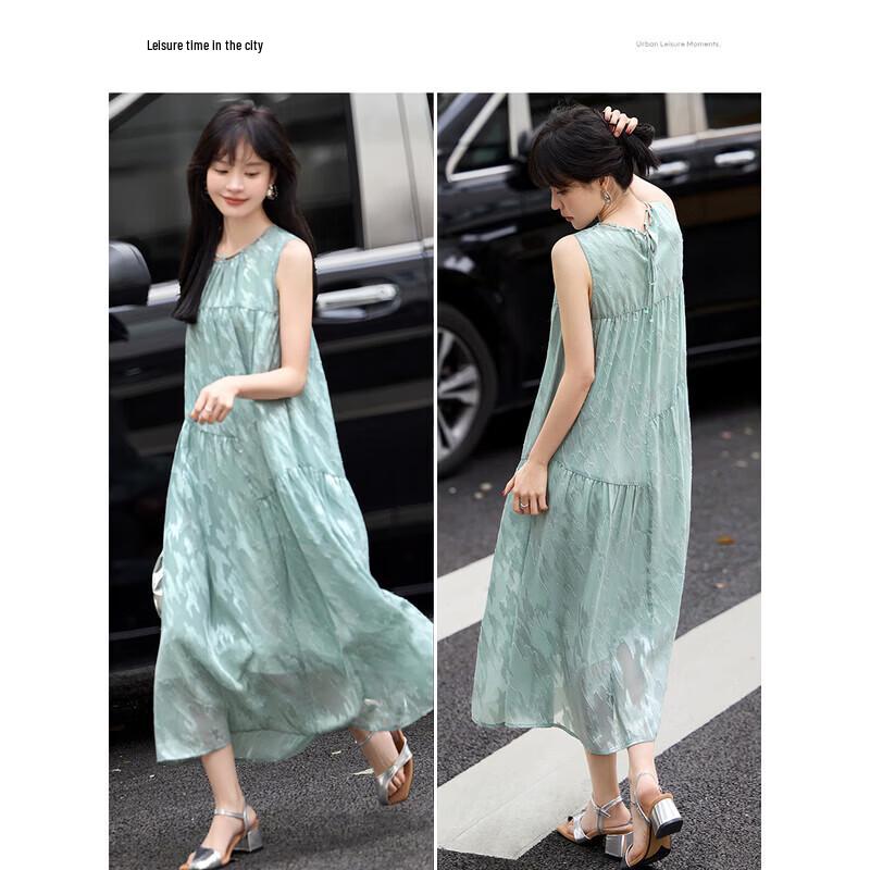 Romantic Cut-out Textured Sleeveless Maxi Dress