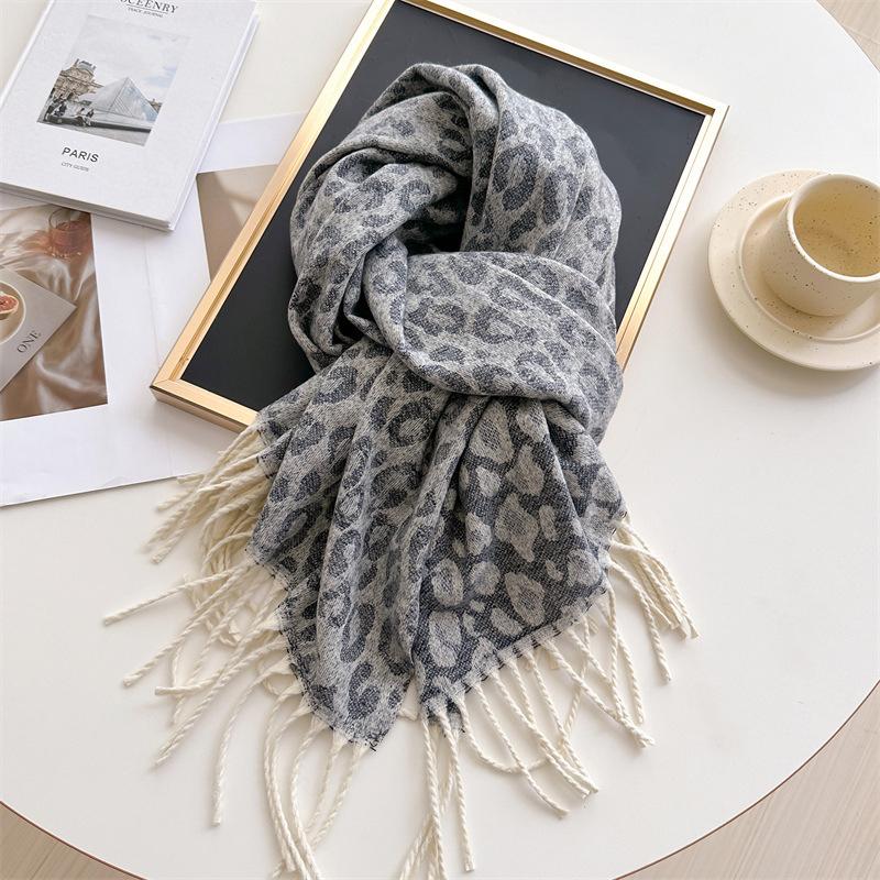 

New Luxury Winter Leopard Cashmere Feel Scarves Women Thicken Wrap Shawl Lady Pashmina Scarf Warm Neckerchief Tassel Stole 70x210CM