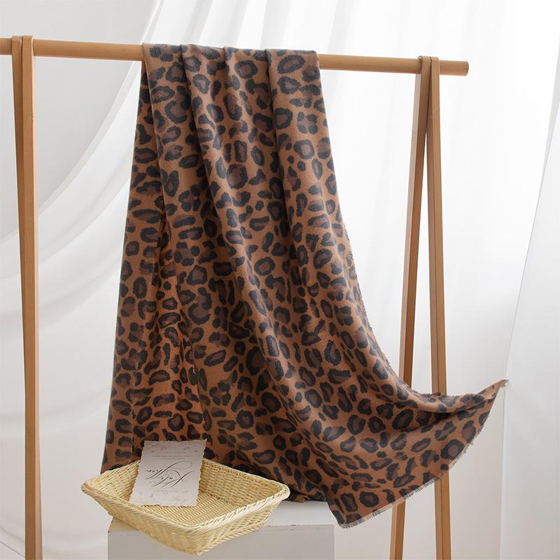 Autumn New Leopard Print Scarf for Women High End  Soft  Warm and Fashionable Commuting Imitation Cashmere Tassel Scarf for Women