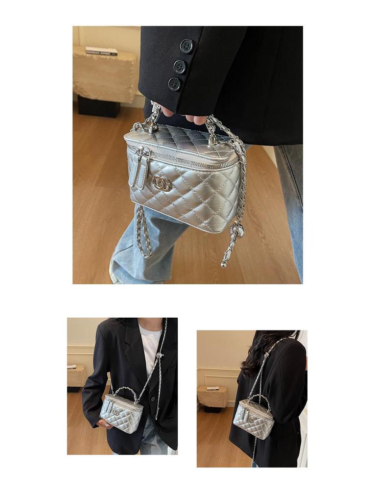Women's 2025 Quilted Chain Bag: New Elegant Design, Autumn/Winter Trend, Versatile Crossbody Tote & Bucket Style.