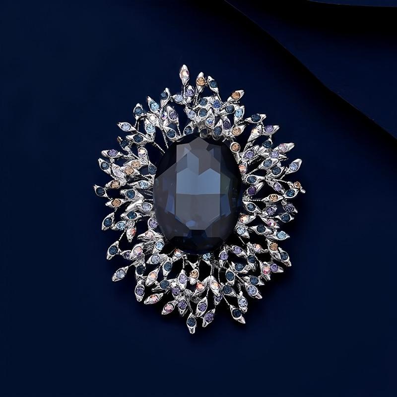Luxurious Sea Heart Blue Brooch, High-end Women's Exquisite and Elegant Crystal Brooch, Niche Design Sense Brooch