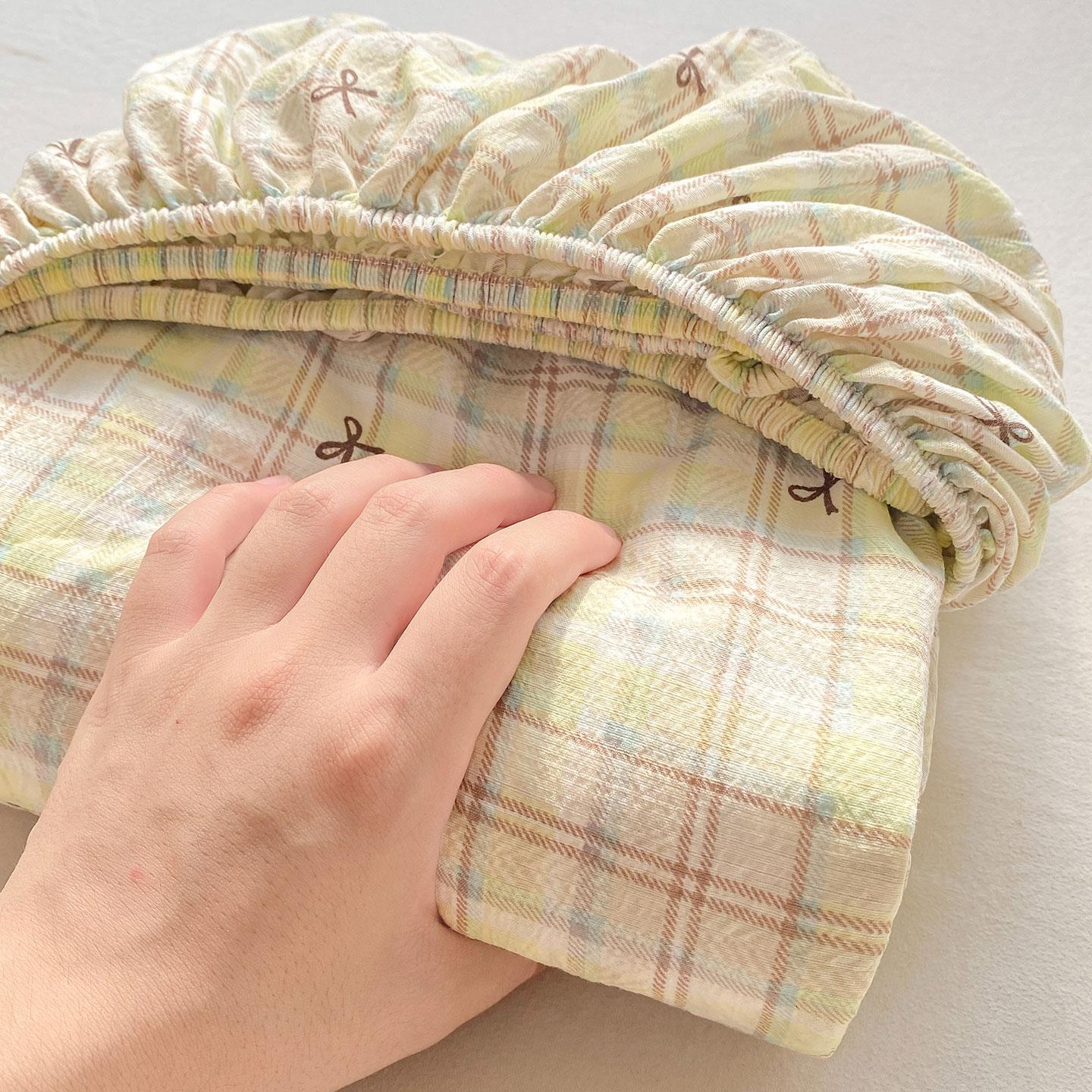 

Washed Cotton Fitted Sheet featuring Elastic Bands Non Slip Adjustable Mattress Cover Printed Pure Cotton designed for Double King Queen 90x200cm 1pc