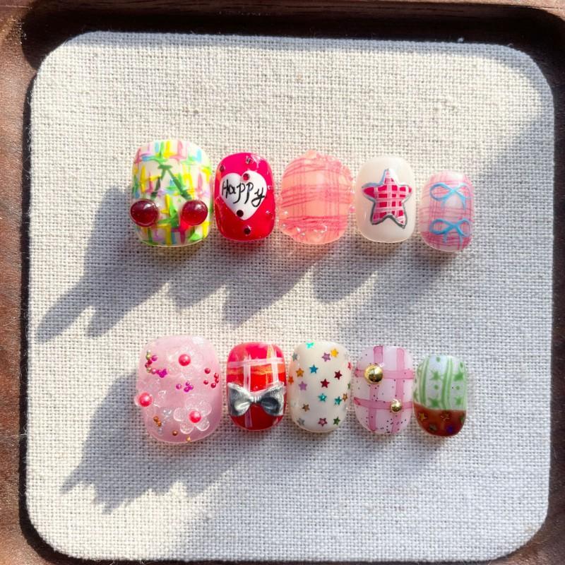 Cute Hand-Painted Press-On Nails Short Square Cat Eye Design Sweet Ins Style Nail Art Women