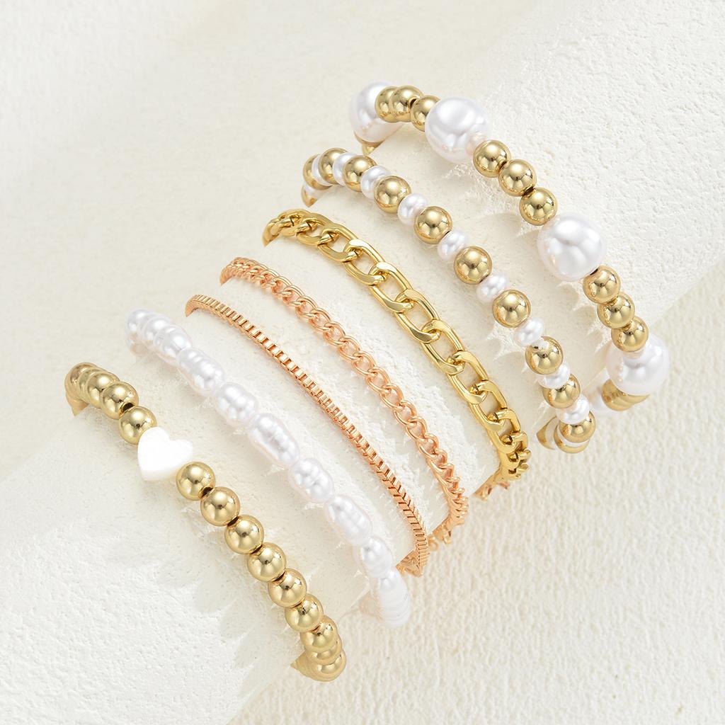 7 Stück/Set Elegantes Boho Perlenarmband-Set für Damen Vintage Einfache Goldfarbe Imitation Perle Herzarmbänder Dating Schmuck