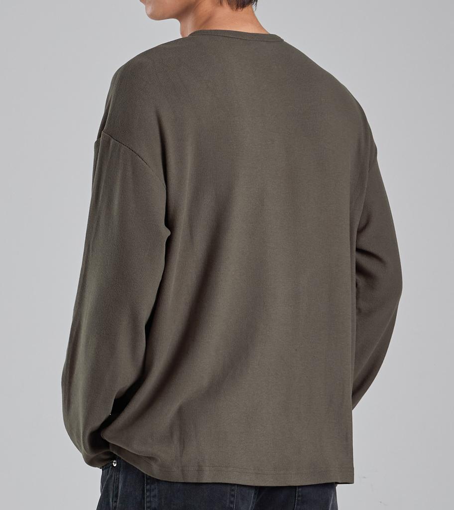 Beoteunseoul Ecocosy Henley Neck Knit T-Shirt (Khaki Brown)