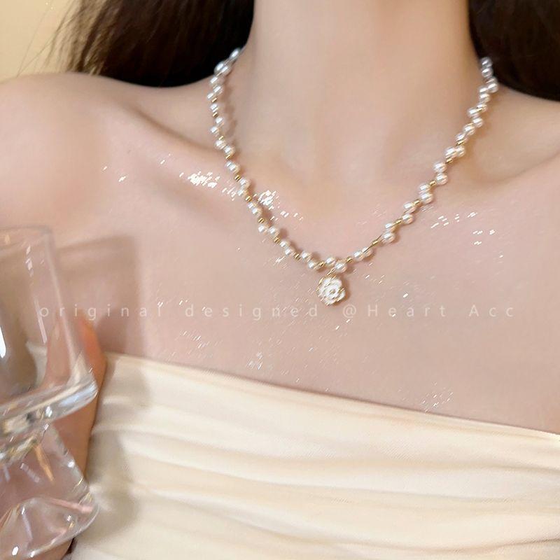 Retro Pearl Water Drop Fringed Neck Chain Temperament Design Sense Camellia Collarbone Chain Necklace Women