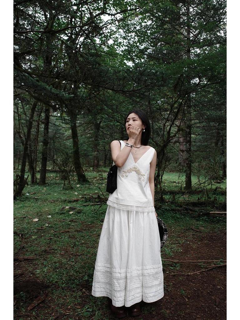 Beaded Organza Patchwork Sleeveless Top & Lace Midi Skirt - Spring/Summer Collection