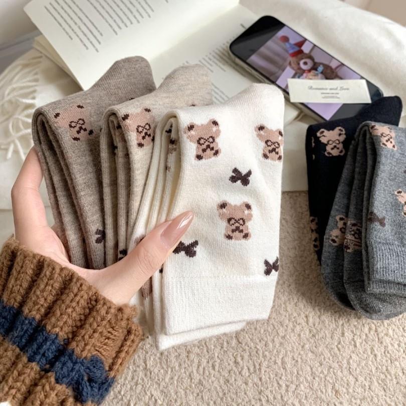 Women's Warm and Adorable Mid-length Socks for Autumn and Winter. Winter Woolen Teddy Bear Women's Socks. Casual Non-stretch Socks.