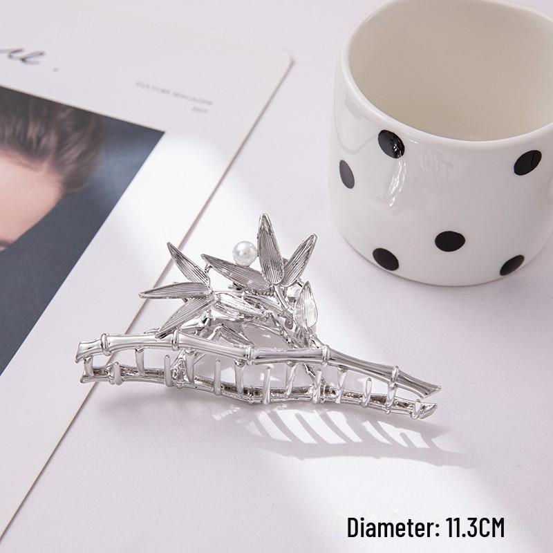 Korean Fashion Hairpin: Elegant Shark Clip for Women