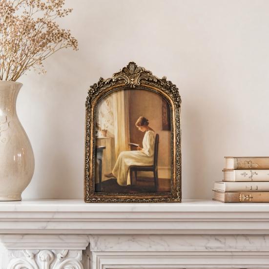 Large Vintage Picture Frame Retro Arched Po Frame for Tabletop/Wall Mounting Embossed Resin