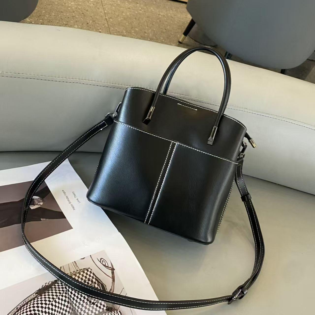 Foreign trade bag messenger bag women s 2026 new women s bag high-end fashion versatile shoulder bag women s commuter handbag 22*11*21 чёрный