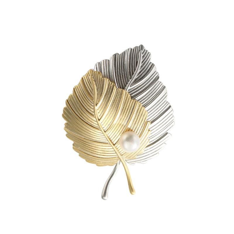 Fashion Maple Leaf Brooch Vintage Creative Brooch Two-Color Leaf Pin Suit Accessories