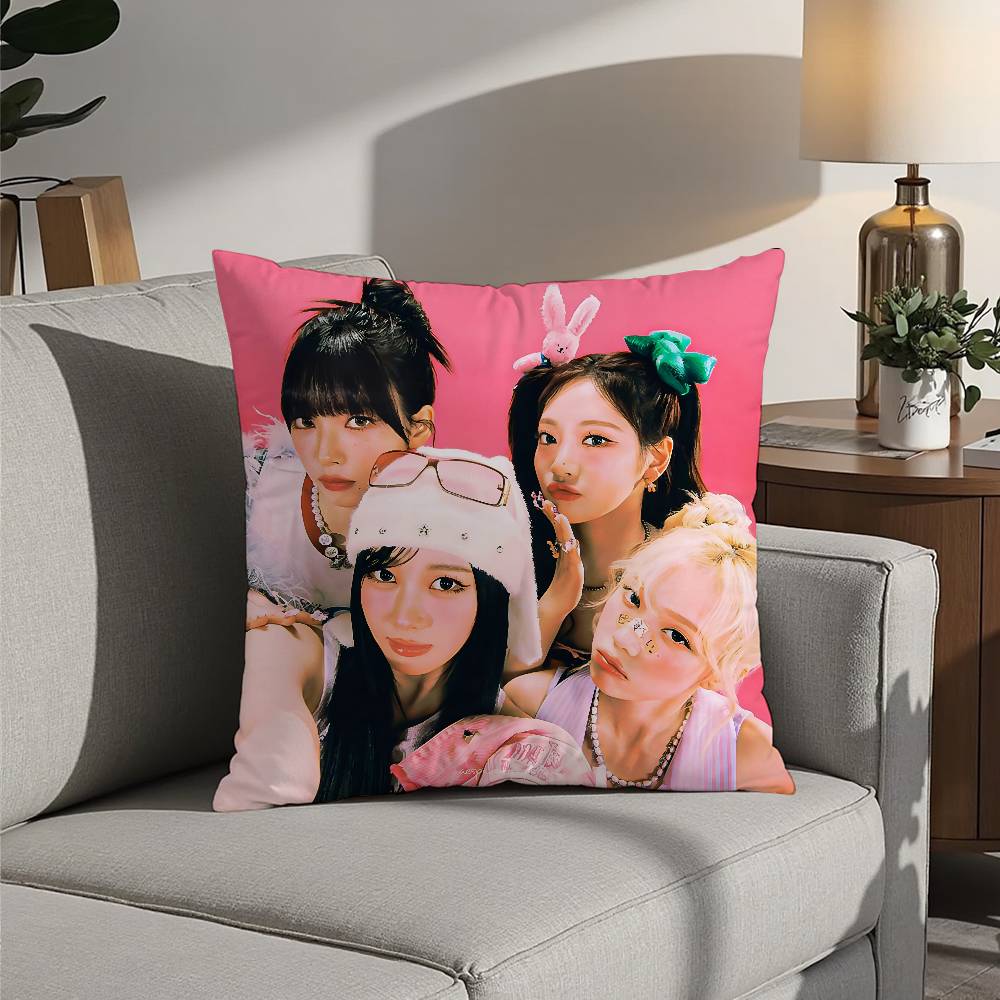 Kpop A-AespaS-K-Karina Poszewka na poduszkę Kwadratowy Dwustronny Nadruk Poszewka na poduszkę na sofę Domowa Dekoracja sypialni Prezent