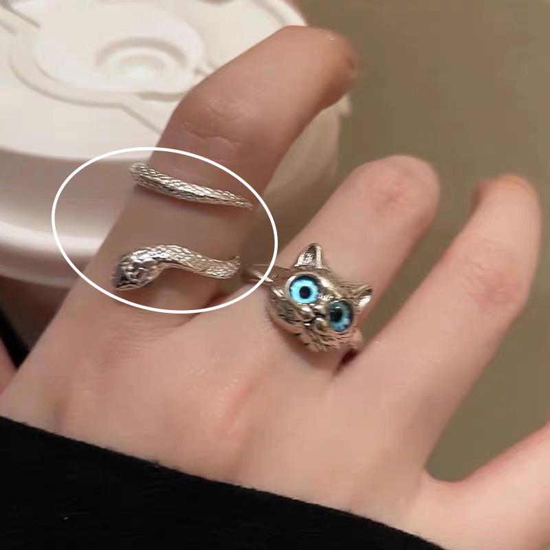 Fargeblokk Kattesøye Stjerne Ring: Trendy dame åpen statement-ring