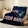 Individueller Name, Flanelldecke mit Aufdruck der New England Patriots, weicher Überwurf für Schlafzimmer Sofa, waschbar, Weihnachtsgeschenk, tolles Geschenk.