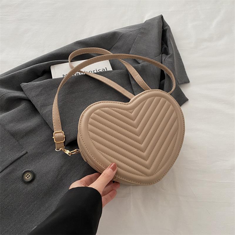 

Весна 2024, нова проста модна сумка через плече, проста повсякденна сумка-месенджер, корейська версія, проста жіноча сумка в іноземному стилі хакі