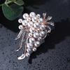 Fashion Full Diamonds Three-dimensional Ribbon Flower Large Pearl Brooch Perfect Gift for Couples Pin Jumper Accessories Brooch