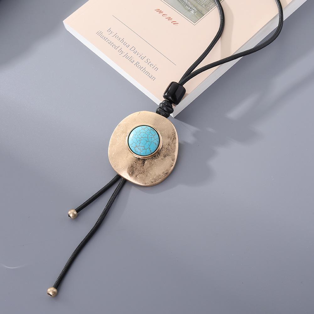 French Retro Imitation Turquoise Long Women S Fashion Light Luxury Sweater Chain Jewelry Middle East Necklace