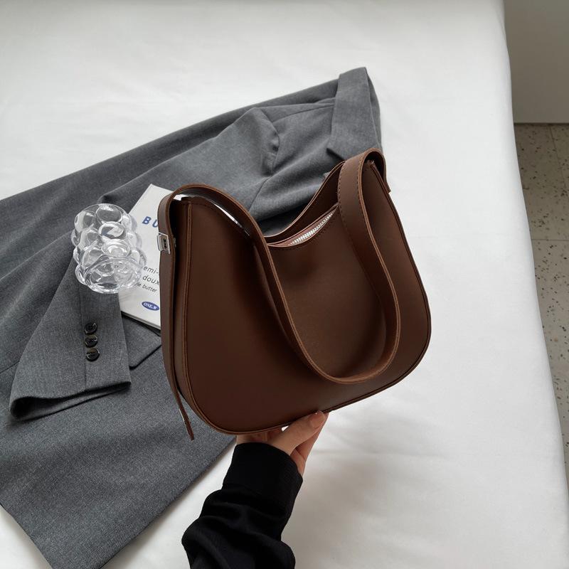 Casual autumn new trendy large capacity fashion single shoulder underarm single shoulder messenger bag women